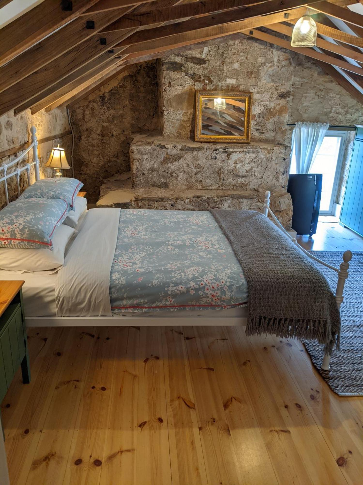 Morialta Barns Bed and Breakfast Norton Summit Buitenkant foto